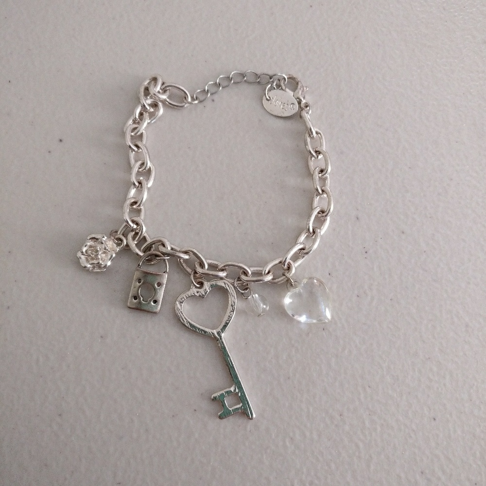 Cute silver bracelet